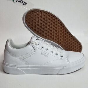 Vans Seldan Low Top Women's White Leather Skate Sneakers Shoes Size 7.5